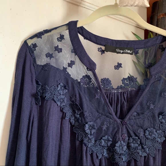 Sonja Betro Tops - Sonja Betro Navy Rayon knit w/ mesh & appliqués